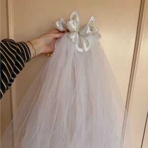 Vintage pearl beaded veil